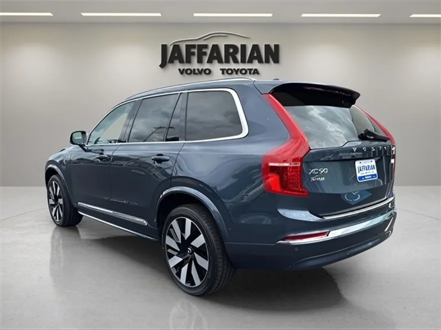 2024 Volvo XC90 Recharge T8 Plus photo 1