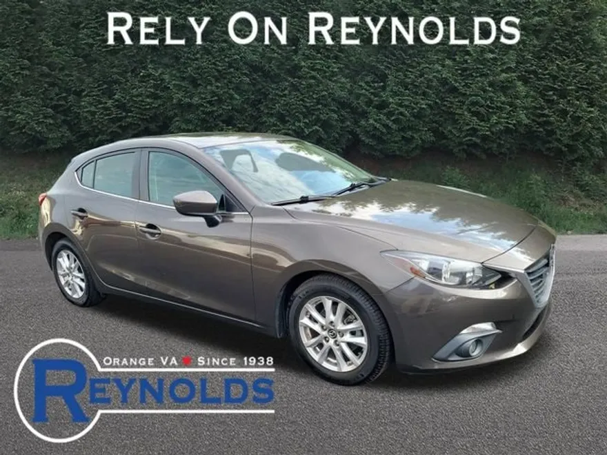 2016 Mazda Mazda3 Grand Touring photo 1
