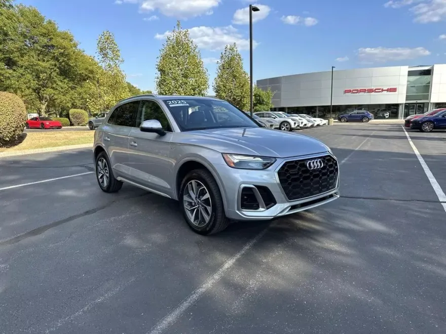 2025 Audi Q5 45 S line Premium Plus photo 1