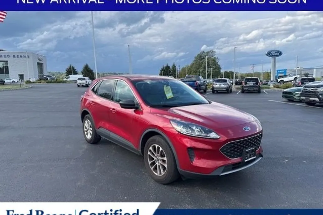 2022 Ford Escape SE photo 1