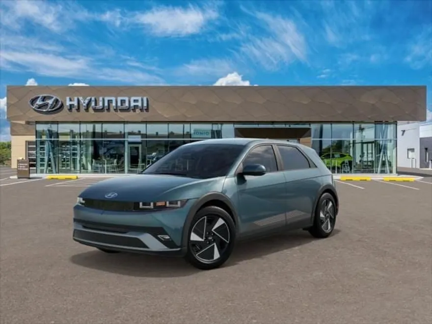 2025 Hyundai Ioniq 5 SE photo 1