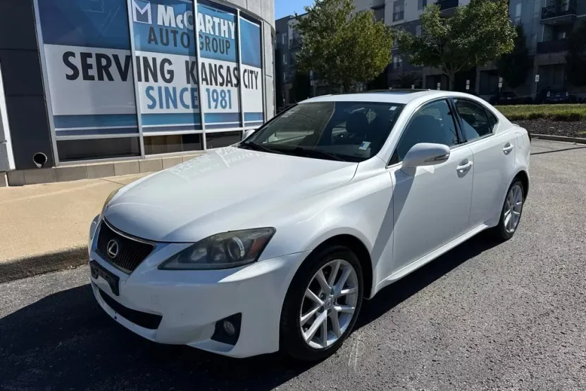 2011 Lexus IS 250 photo 1