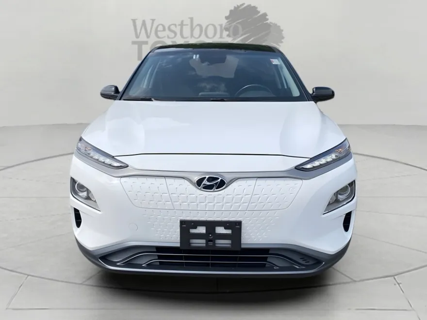 2021 Hyundai Kona Electric SEL photo 1