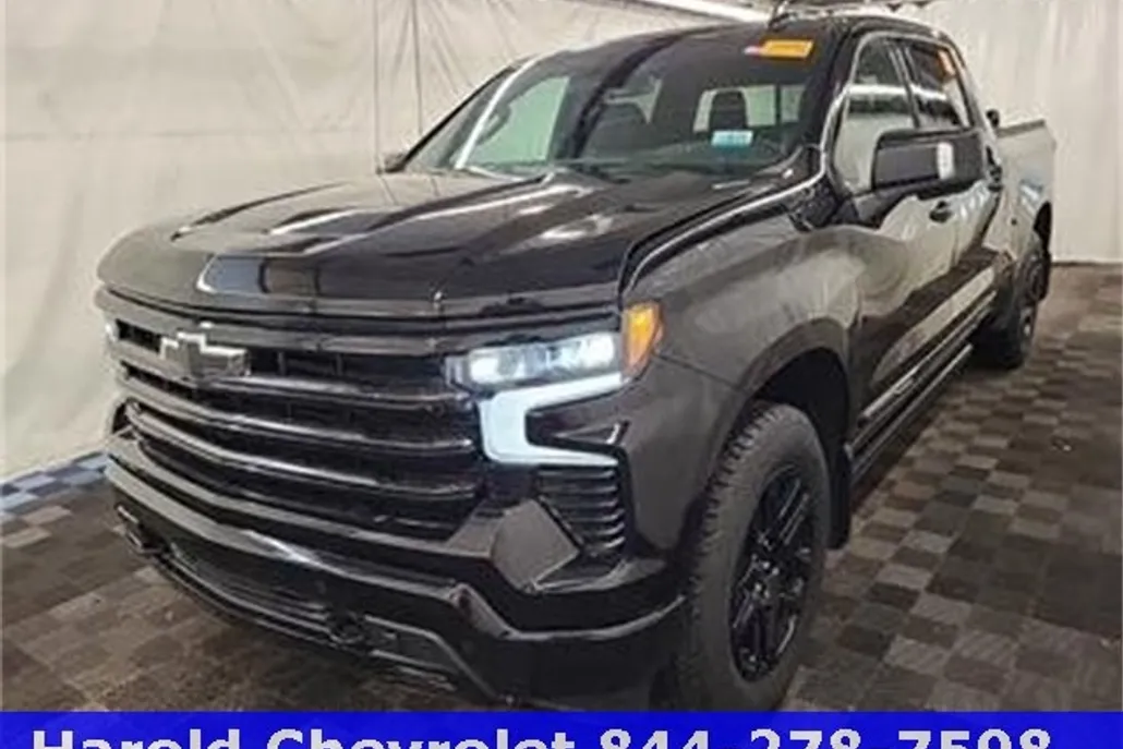 2024 Chevrolet Silverado 1500 High Country photo 1