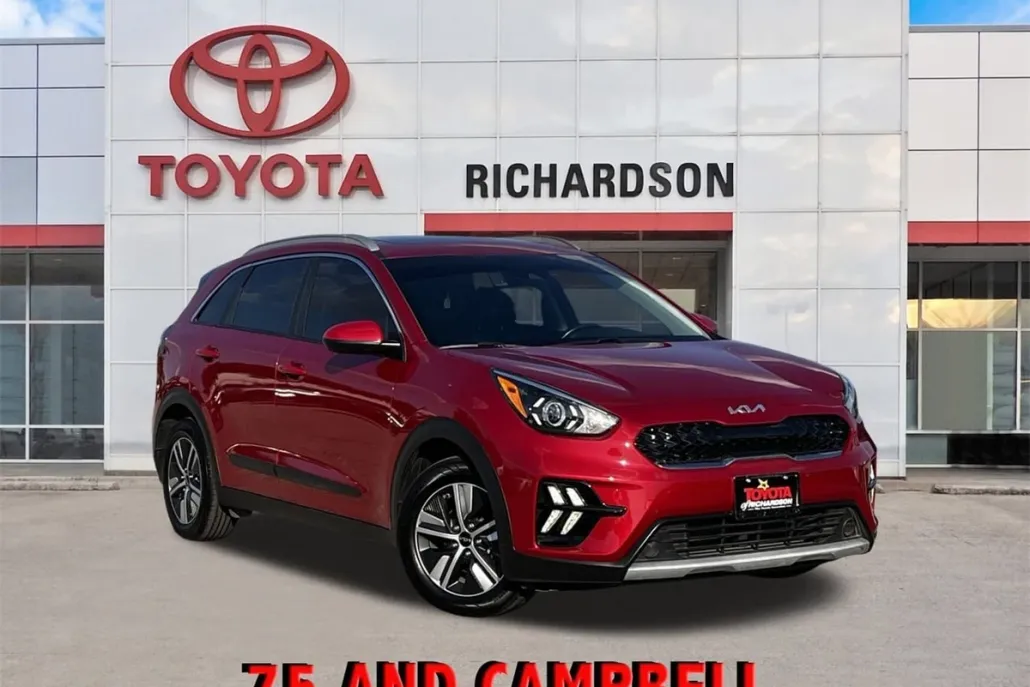2022 Kia Niro LXS photo 1