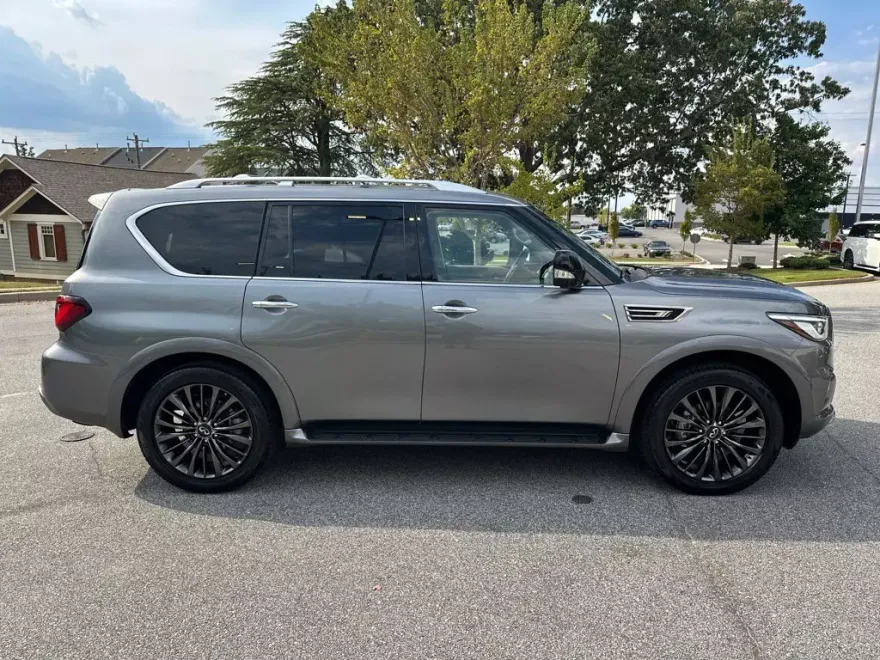2021 Infiniti QX80 Premium Select photo 1