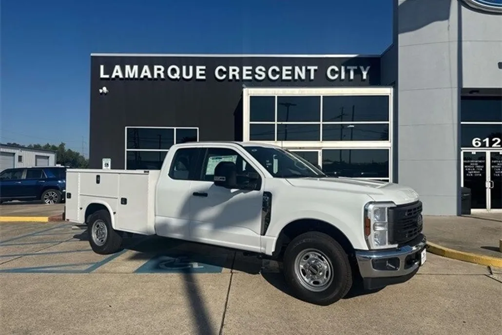 2026 Ford F-250 photo 1