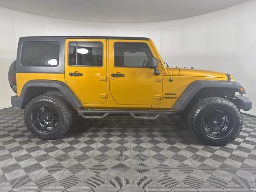 2014 Jeep Wrangler Unlimited Sport photo 1