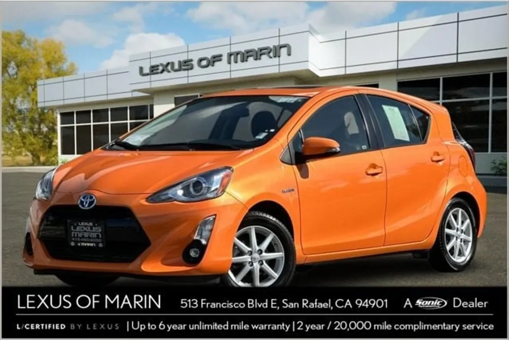 2015 Toyota Prius C Four photo 1