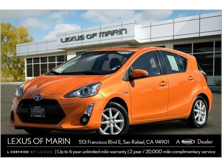 2015 Toyota Prius C Four photo 1