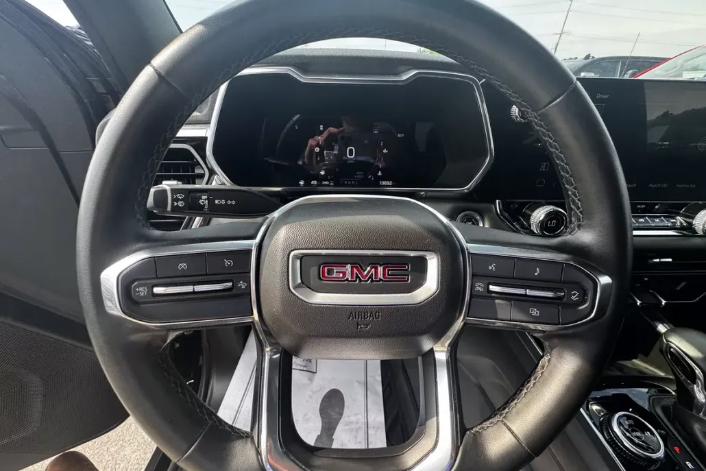 2023 Gmc Canyon Elevation photo 1