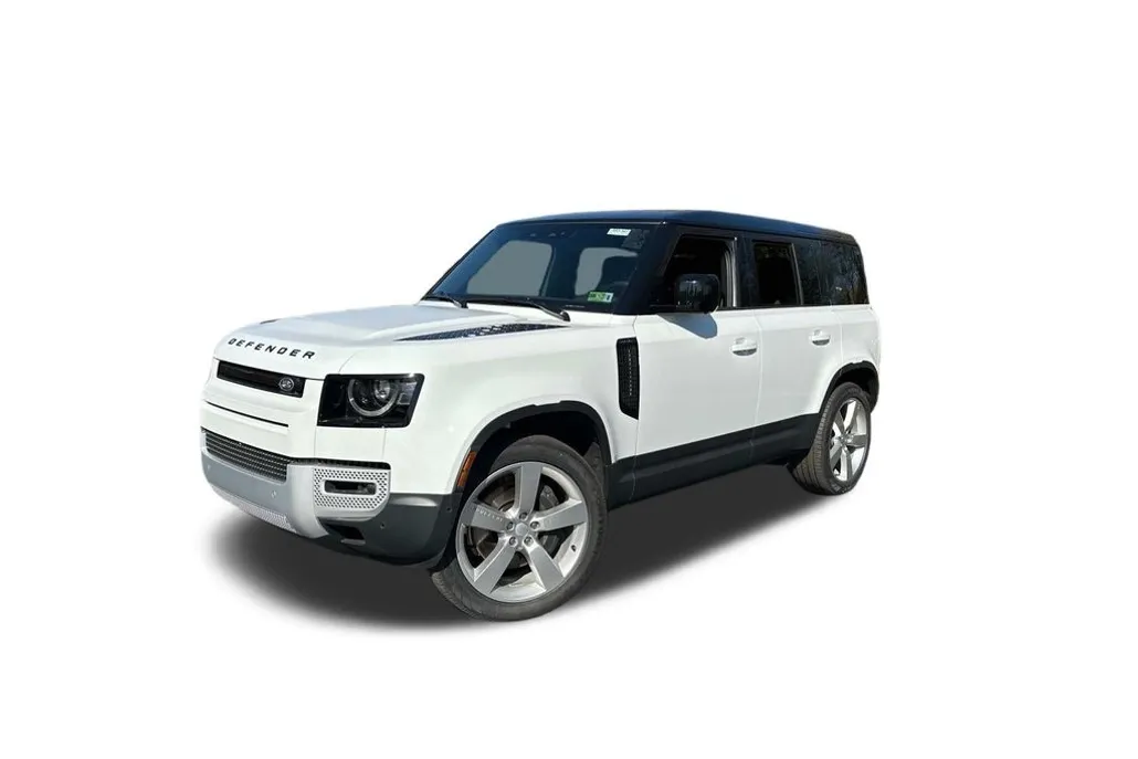 2024 Land Rover Defender 110 SE photo 1