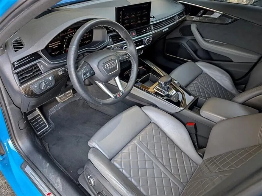 2022 Audi S4 Base Prestige photo 1