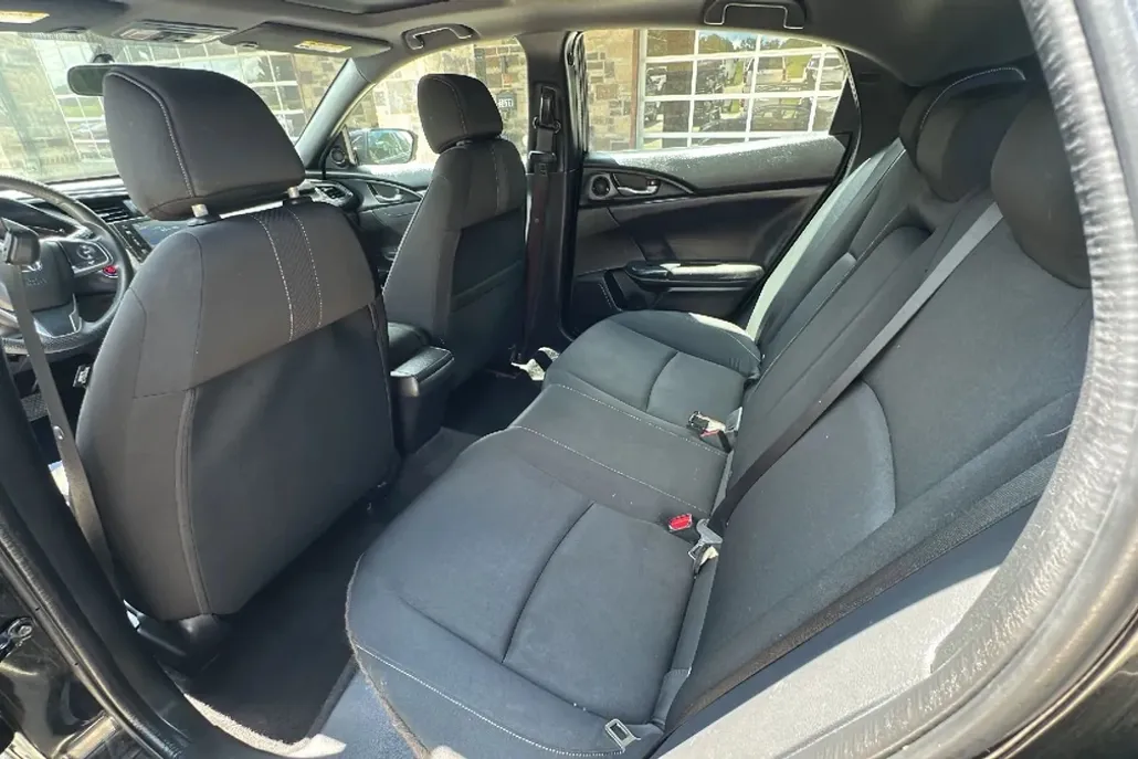2018 Honda Civic EX Hatchback photo 1