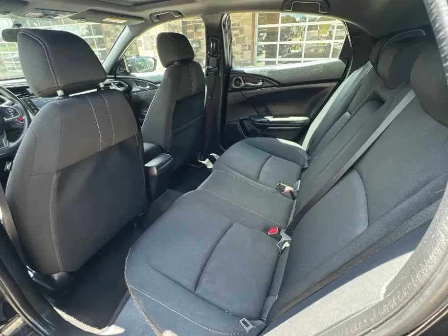 2018 Honda Civic EX Hatchback photo 1