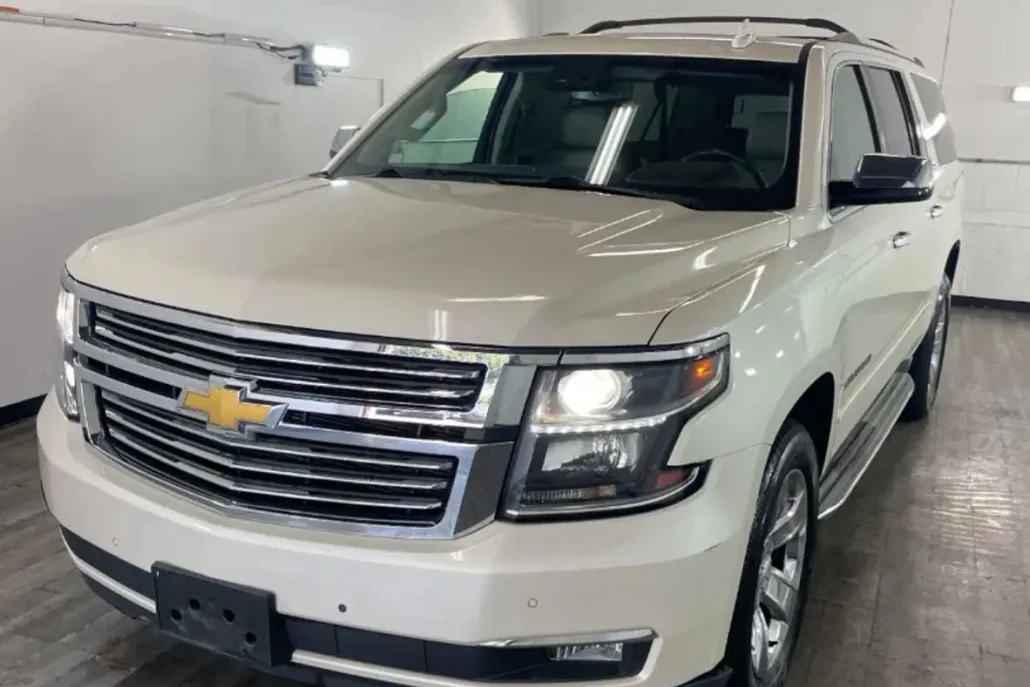 2015 Chevrolet Suburban LTZ photo 1