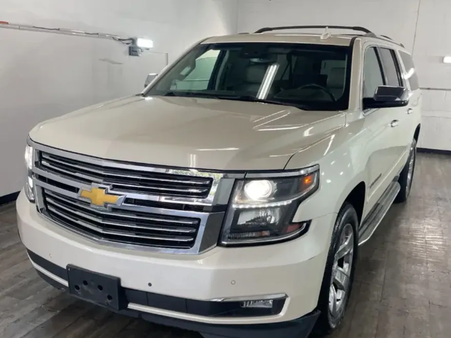 2015 Chevrolet Suburban LTZ photo 1
