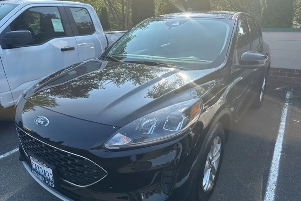 2021 Ford Escape SE photo 1