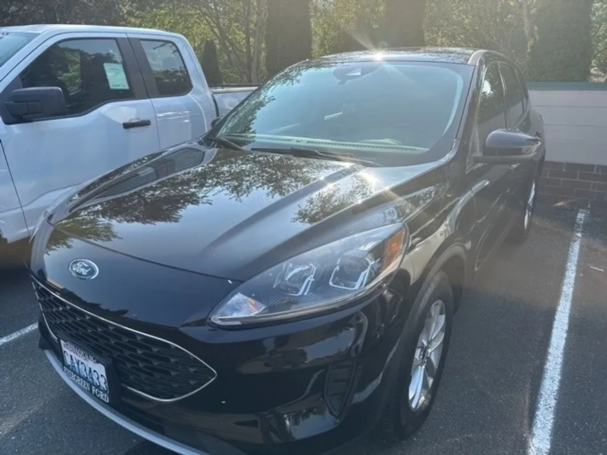 2021 Ford Escape SE photo 1