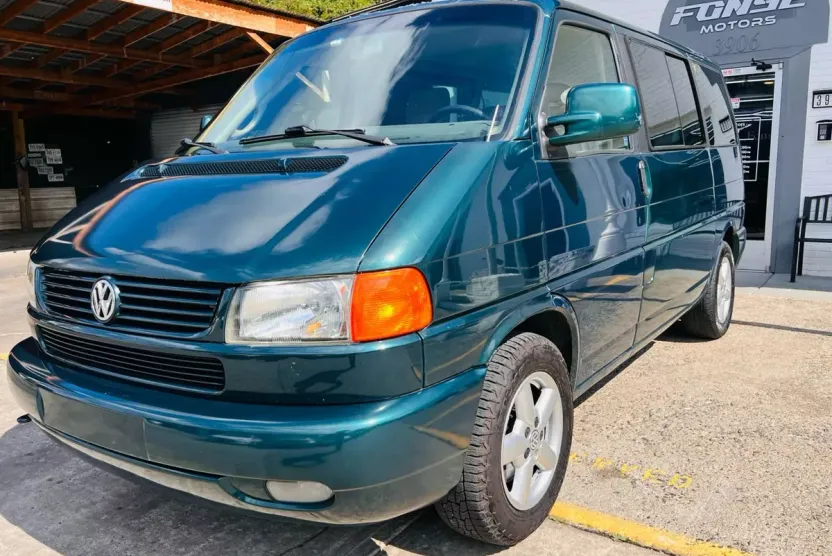 2003 Volkswagen EuroVan GLS photo 1