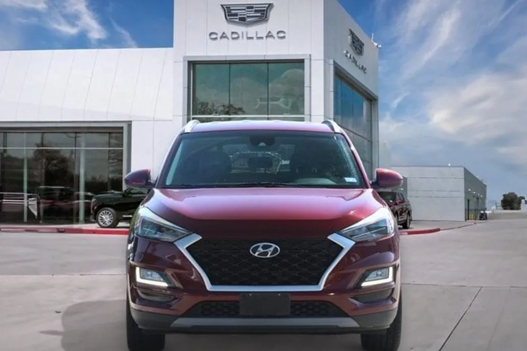 2020 Hyundai Tucson Sport photo 1