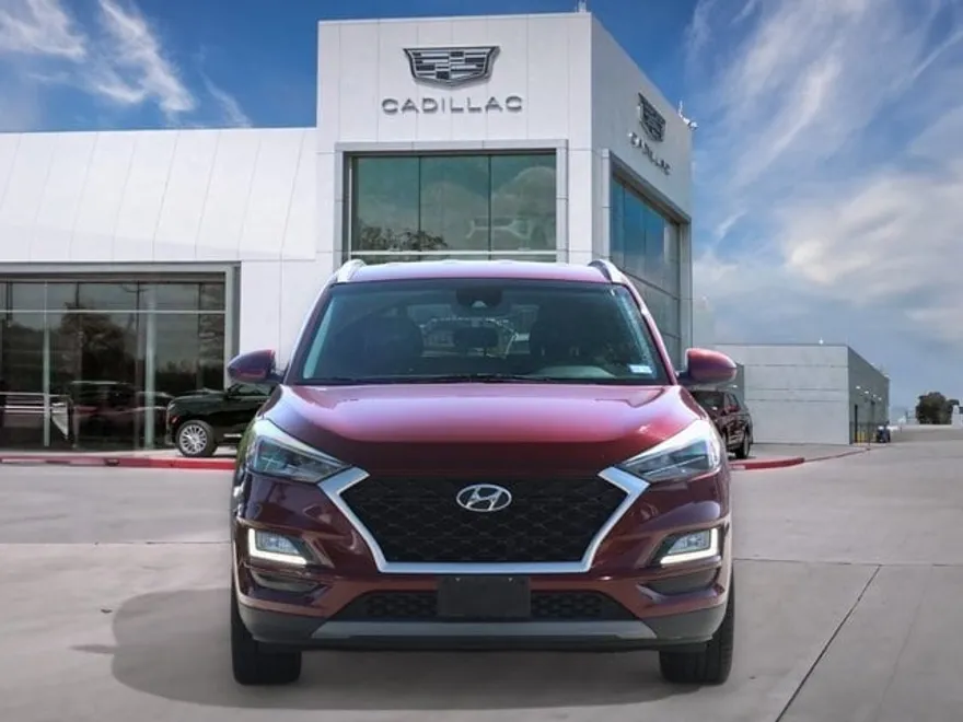 2020 Hyundai Tucson Sport photo 1