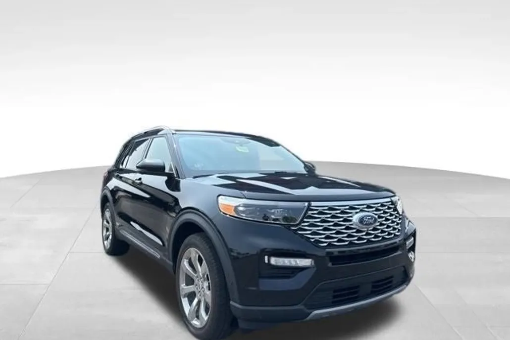 2020 Ford Explorer Platinum photo 1