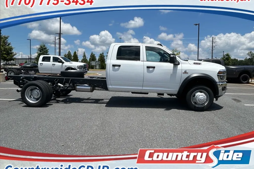 2025 Ram 4500 Tradesman photo 1