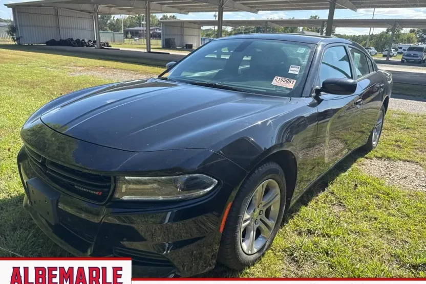 2018 Dodge Charger SXT photo 1