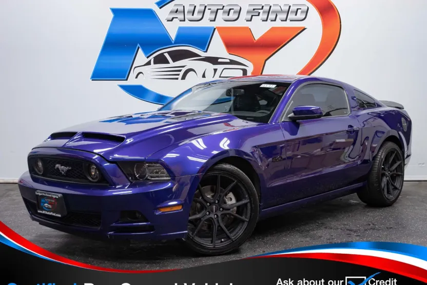 2013 Ford Mustang Premium GT photo 1