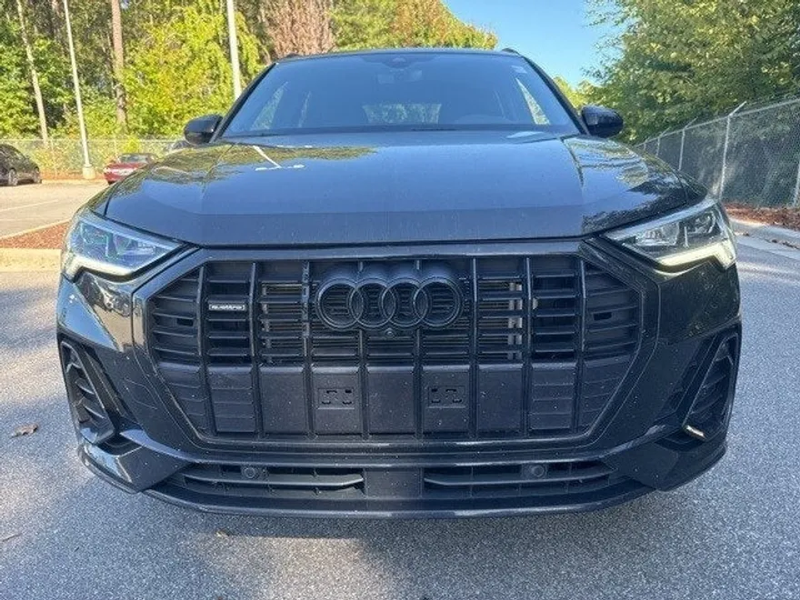 2023 Audi Q3 S line Premium Plus photo 1