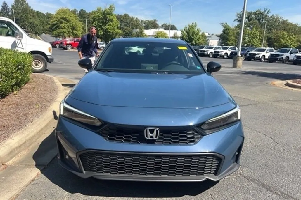 2025 Honda Civic Sport photo 1