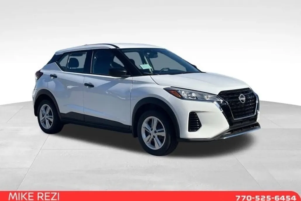 2025 Nissan Kicks Play S photo 1
