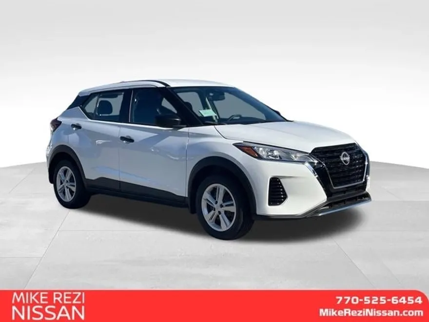 2025 Nissan Kicks Play S photo 1