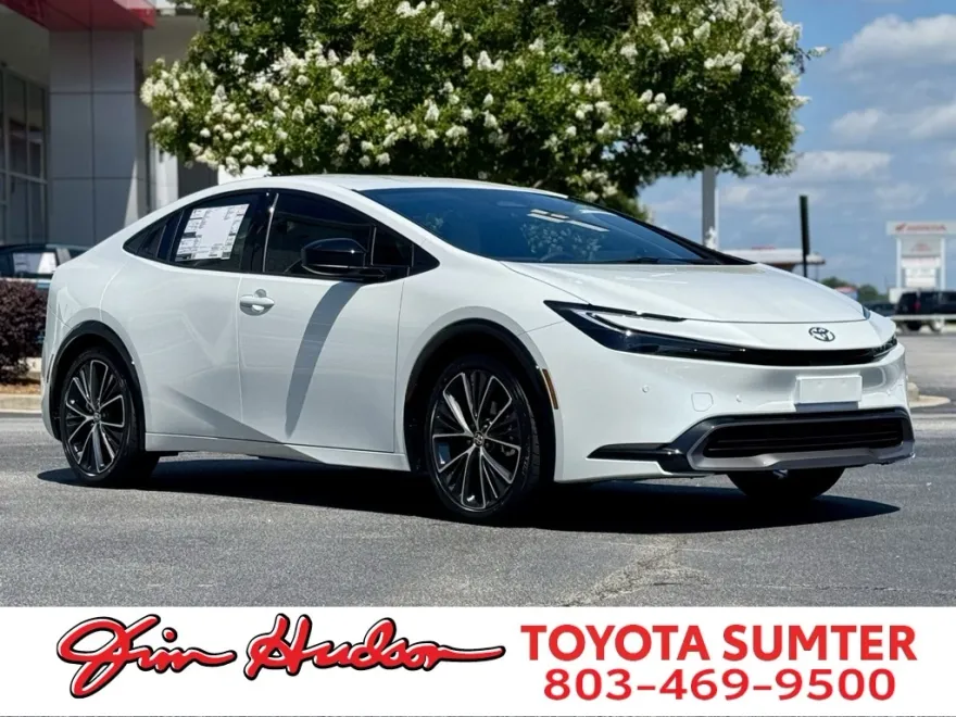 2025 Toyota Prius XLE photo 1