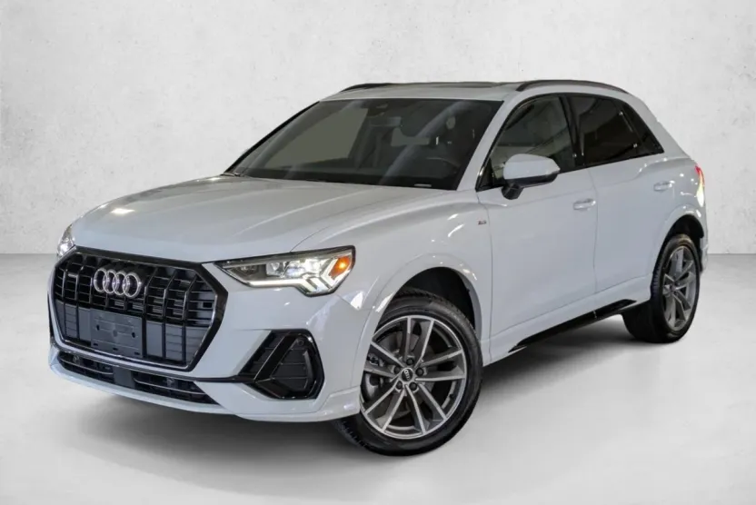 2025 Audi Q3 45 TFSI S line Premium photo 1