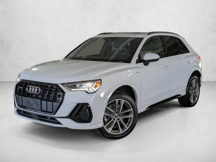 2025 Audi Q3 45 TFSI S line Premium photo 1