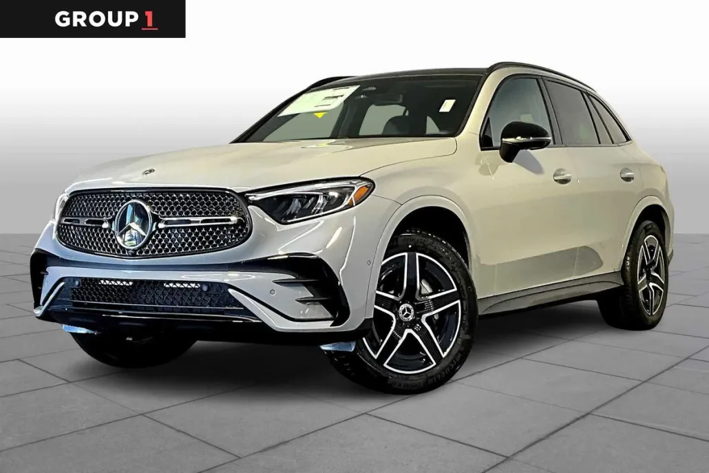 2025 Mercedes Benz GLC 300 4MATIC photo 1