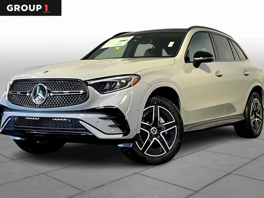 2025 Mercedes Benz GLC 300 4MATIC photo 1