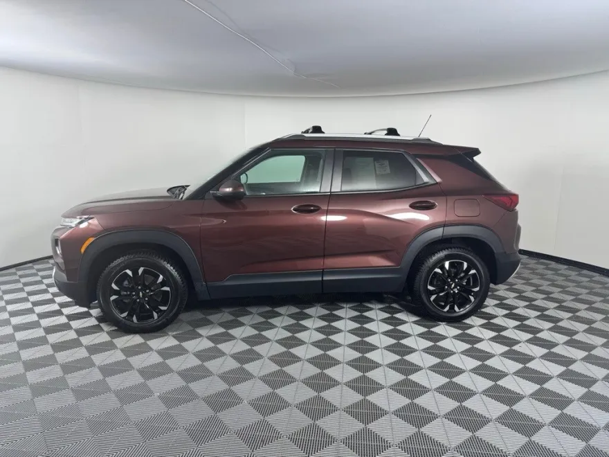 2022 Chevrolet Trailblazer LT photo 1