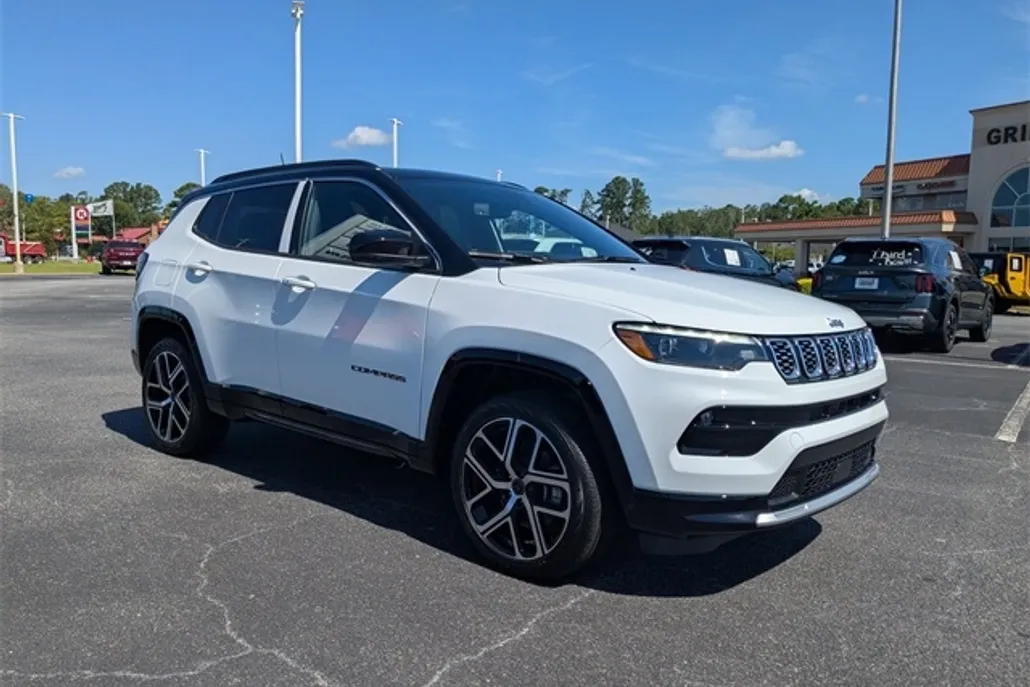 2025 Jeep Compass Limited photo 1