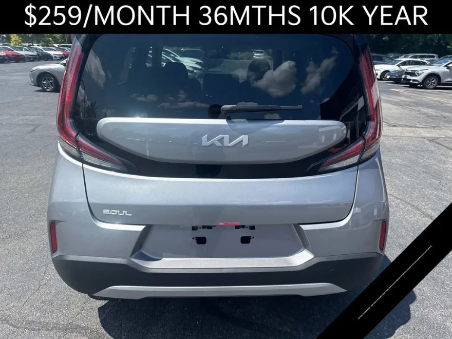 2025 Kia Soul LX photo 1