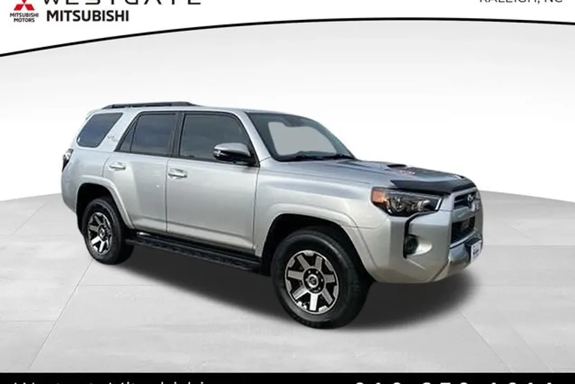 2020 Toyota 4Runner TRD Off-Road Premium photo 1