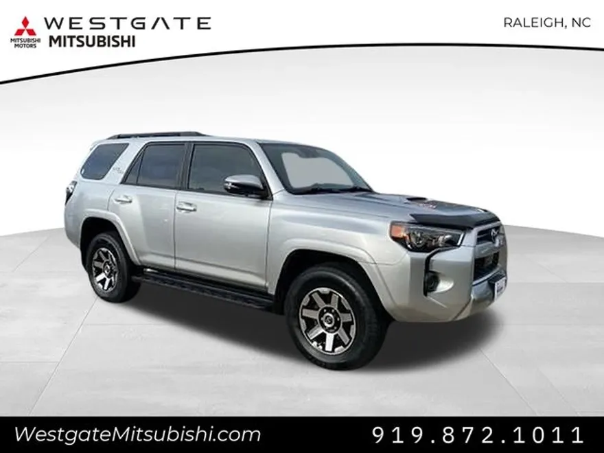 2020 Toyota 4Runner TRD Off-Road Premium photo 1