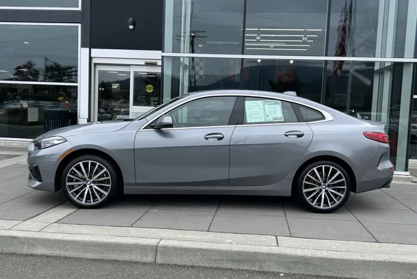 2022 Bmw 228i photo 1