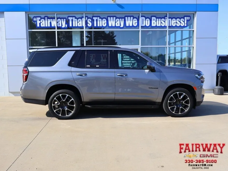 2022 Chevrolet Tahoe RST photo 1