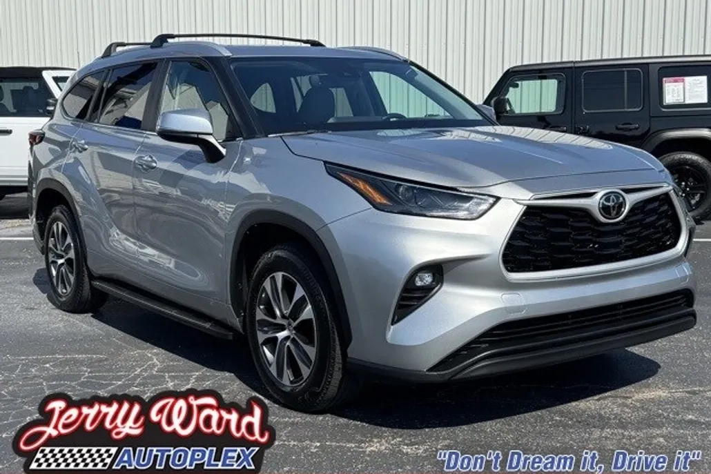 2023 Toyota Highlander Limited Platinum XLE XSE photo 1