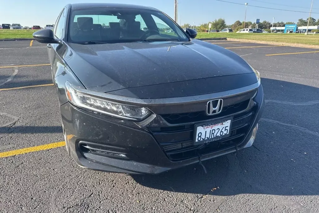 2019 Honda Accord Sport photo 1