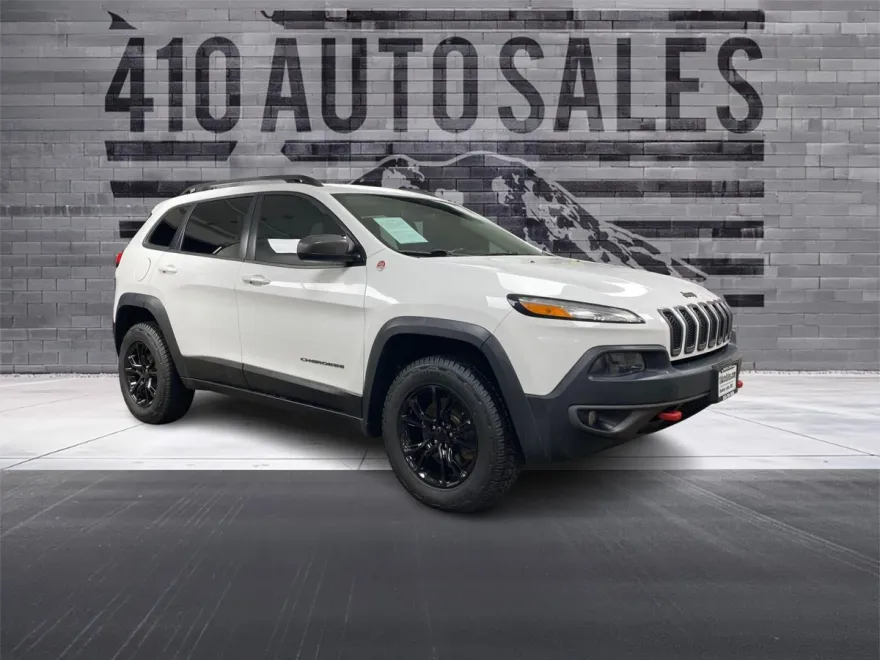 2015 Jeep Cherokee Trailhawk photo 1