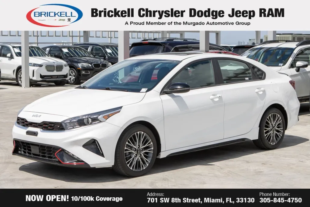 2022 Kia Forte GT-Line photo 1